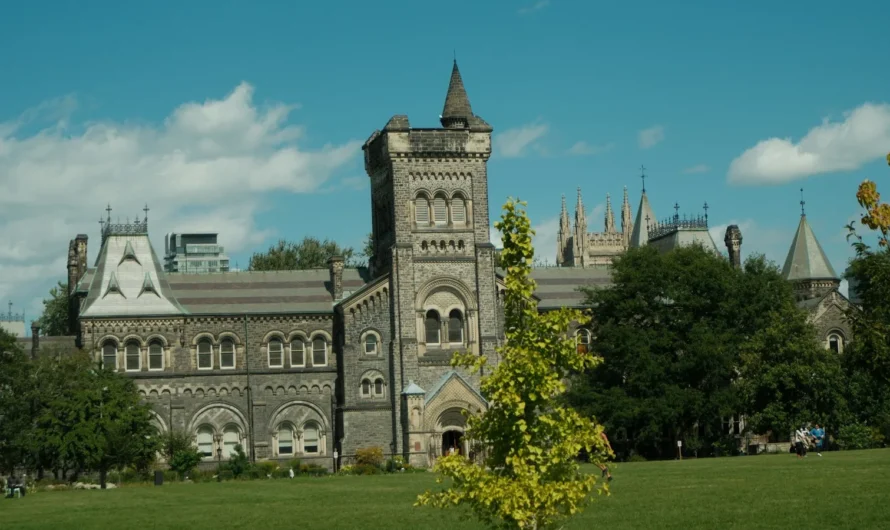 University of Toronto scholarships for international students (2027 entry)