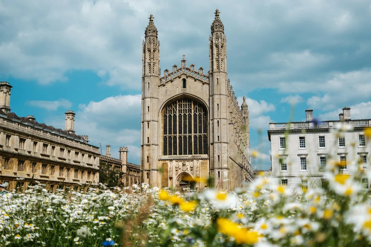 UK university building for students who meet the UK student visa requirements