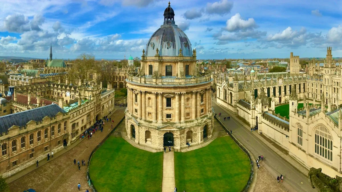 Radcliffe Camera in Oxford, linked to the UK High Potential Individual visa