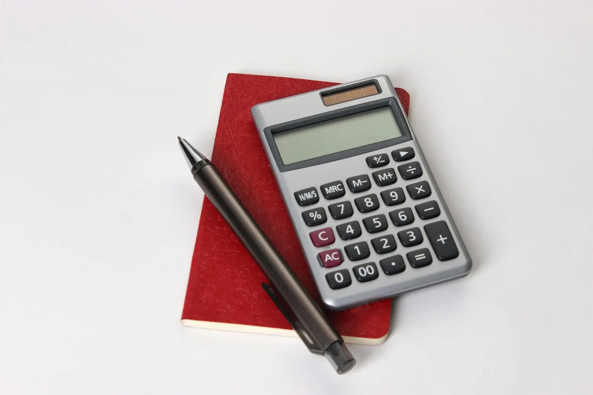 Calculator used to add up the F1 visa fee and SEVIS fee